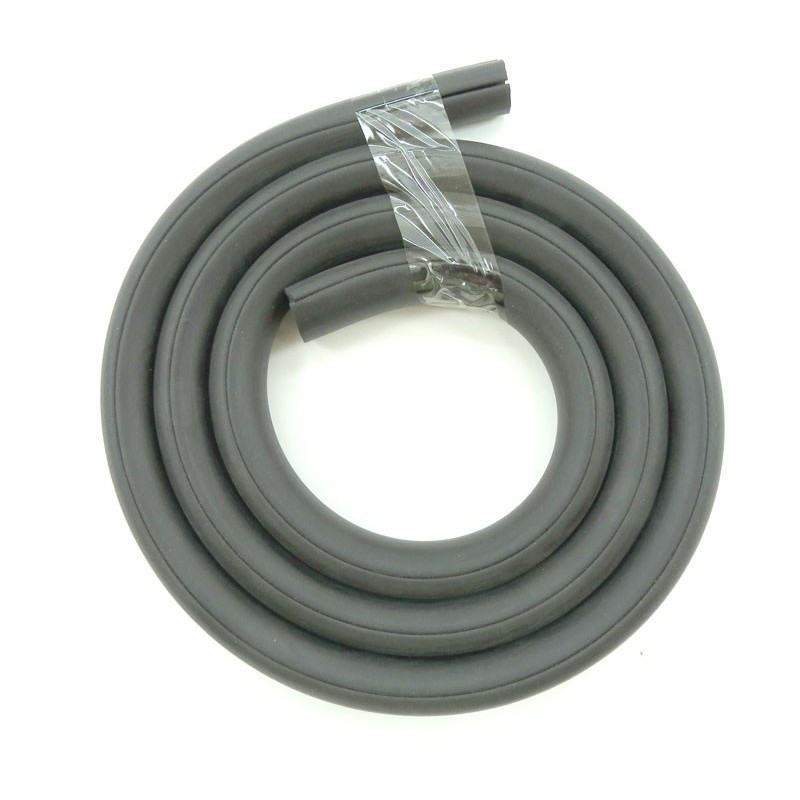 Truck cab rear window seal