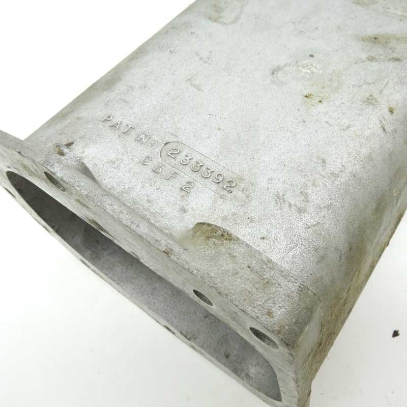 Carter d'arbre de commande de pont avant