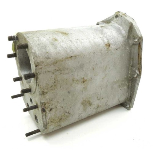 Carter d'arbre de commande de pont avant