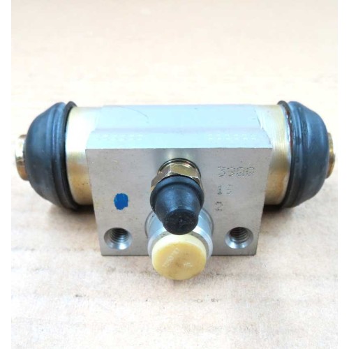 Rear brake cylinder 2001-2006