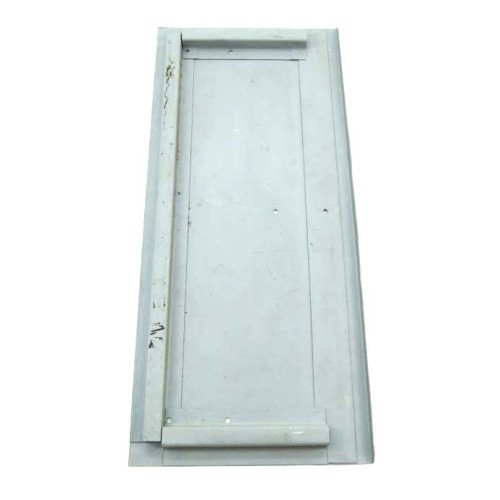 Locker lid for wheelarch box