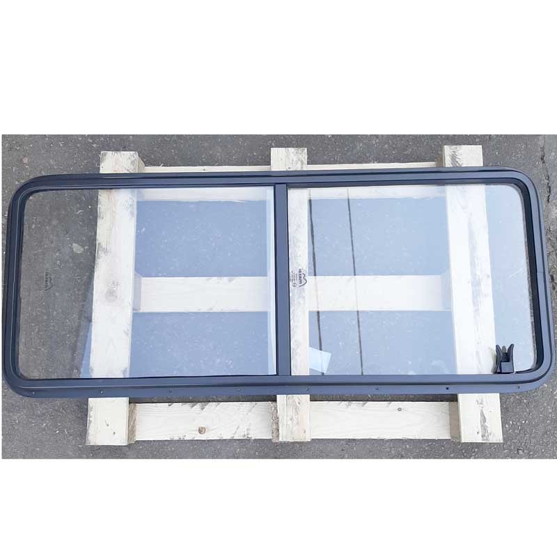 Fenêtre latérale assemblée 109x45cm