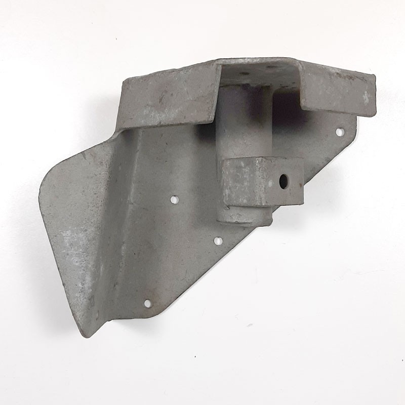 Cornière avant droite de benne