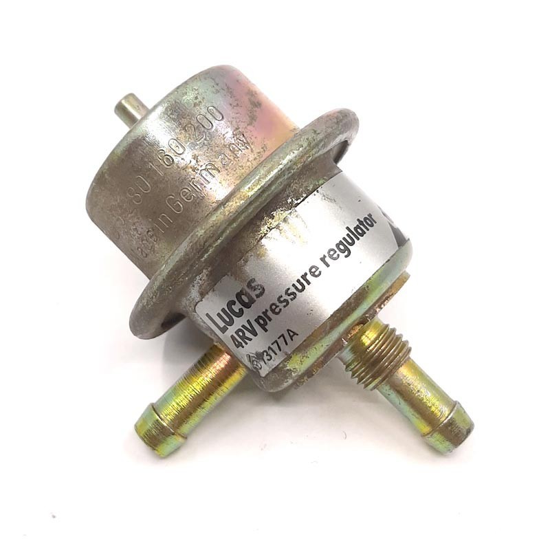 Pressure regulator injectors V8 3.5L EFI