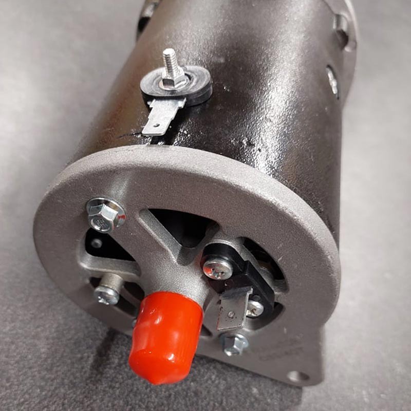 Dynamator C39/C40 - masse négative