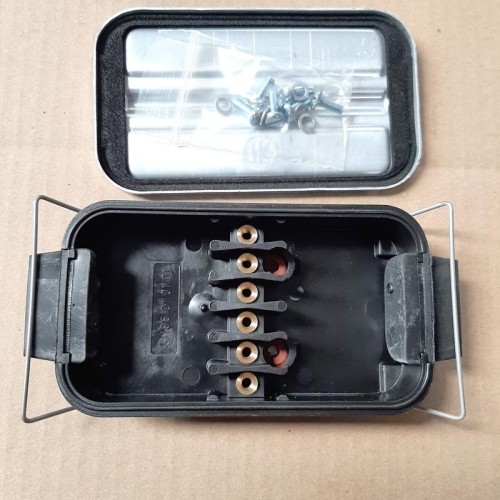 Junction box - 6 ways