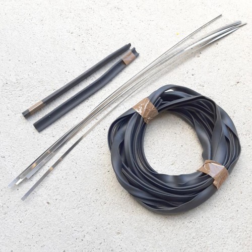 Set 2 second row door seals - Series Forever solution