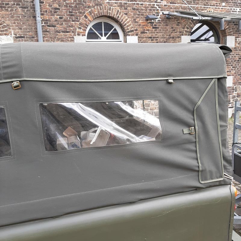 Bâche complète 109" - avec fenêtres latérales