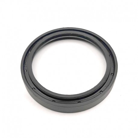 Outer hub seal