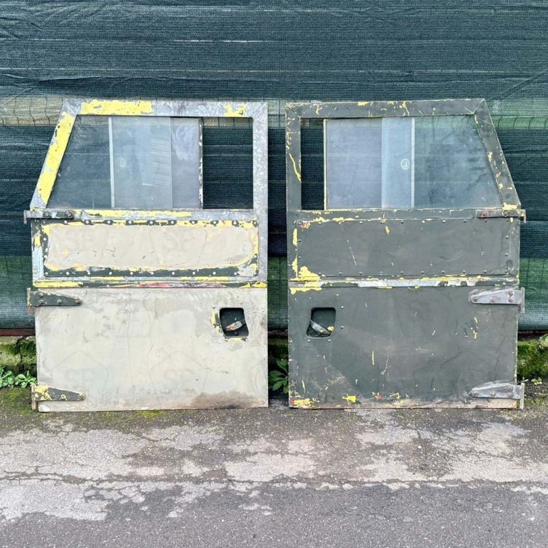 Pair of Series 1 doors 1954-58 - Used