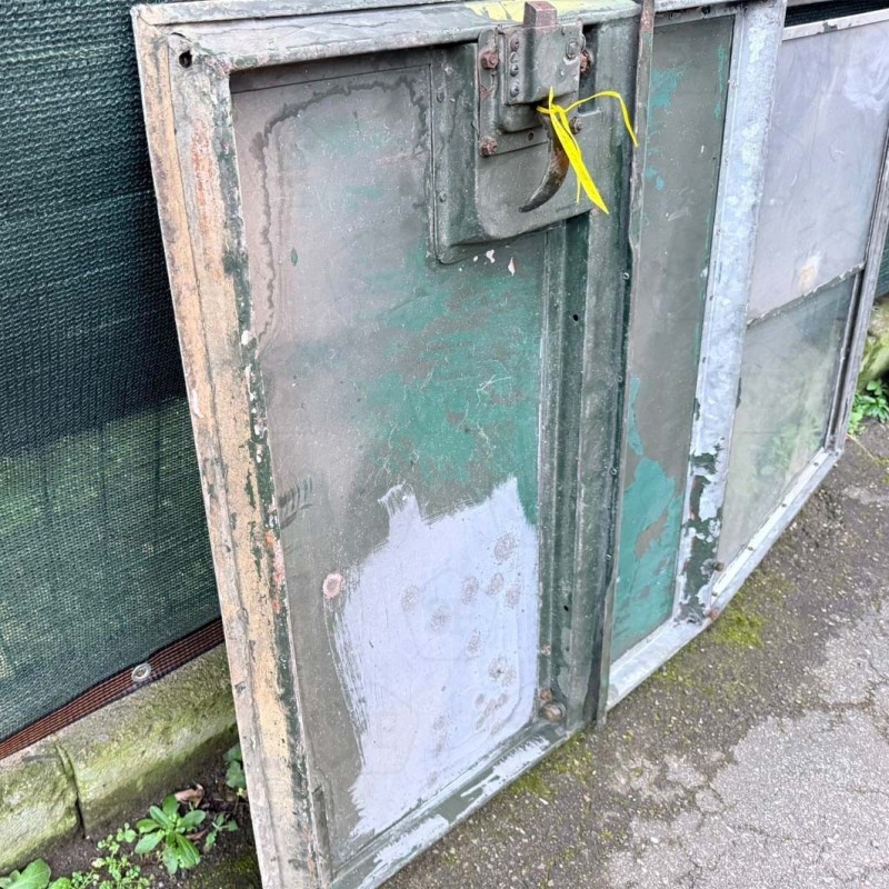 Pair of Series 1 doors 1954-58 - Used