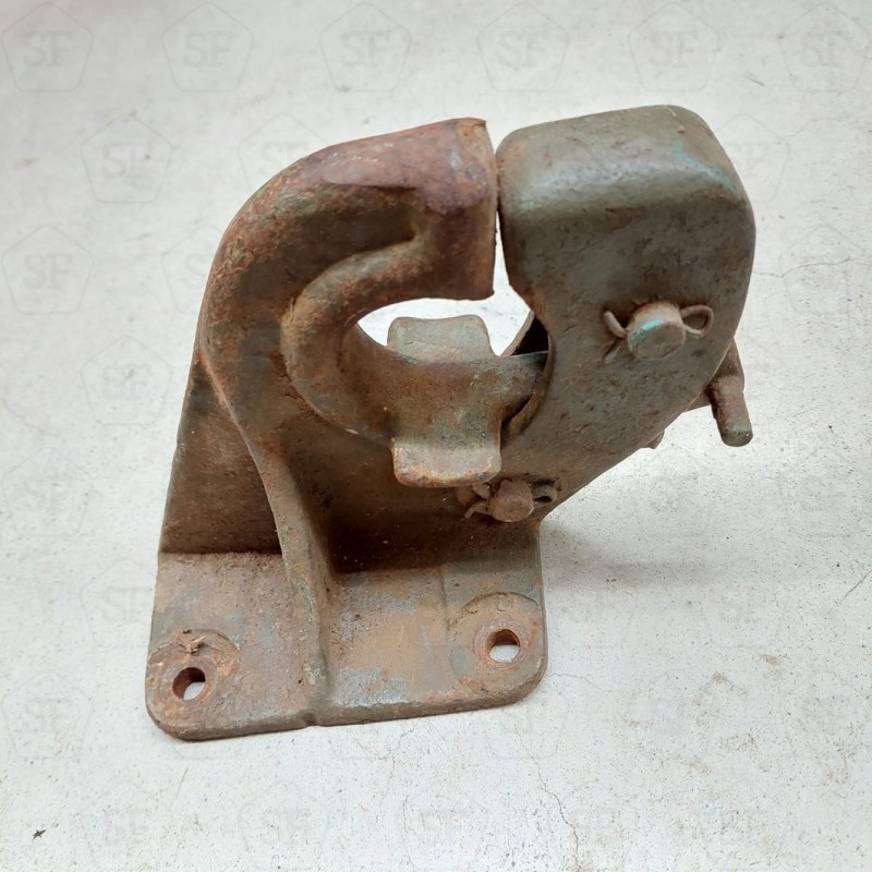 Towing hook - Used
