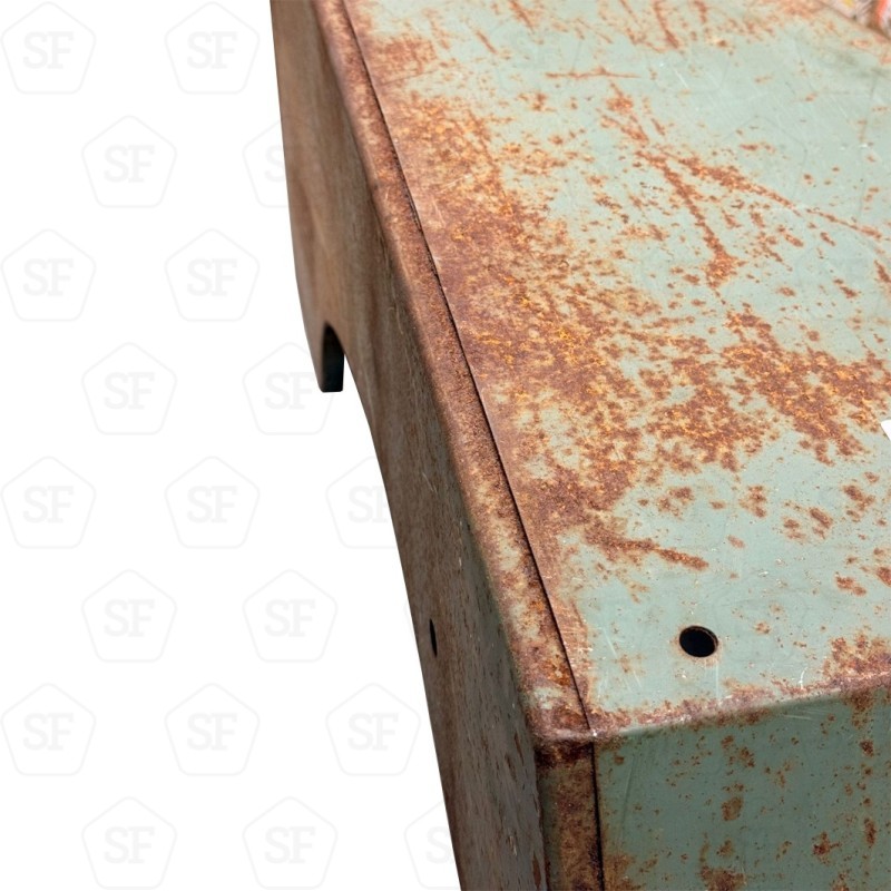 Minerva front right wing - Used