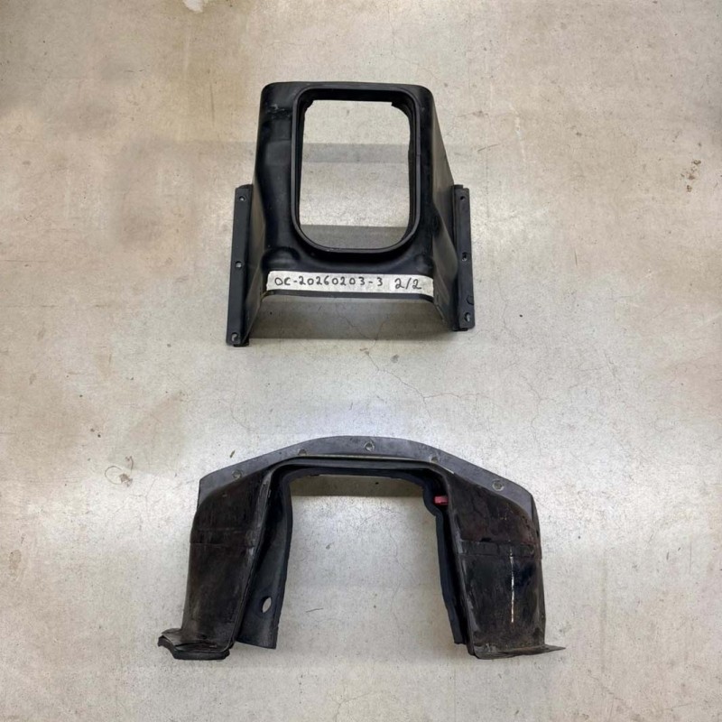 Defender gearbox LT77 gearbox tunnel cover & diaphragm - Used