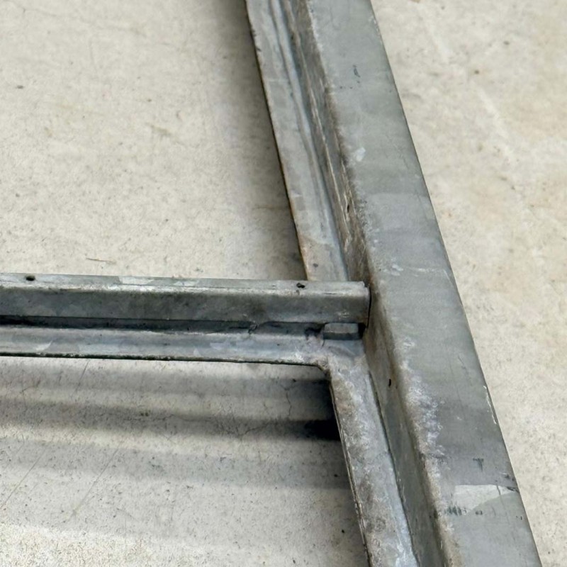 Series 3 windscreen frame - Used