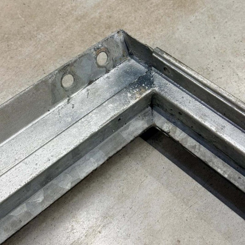 Series 3 windscreen frame - Used