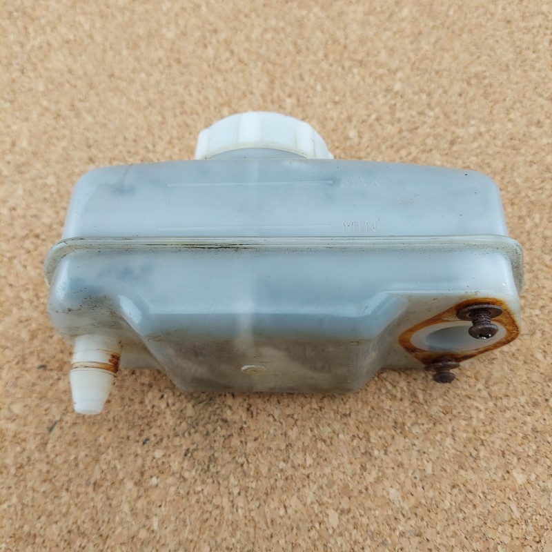 Brake master cylinder reservoir Serie 3 – Used
