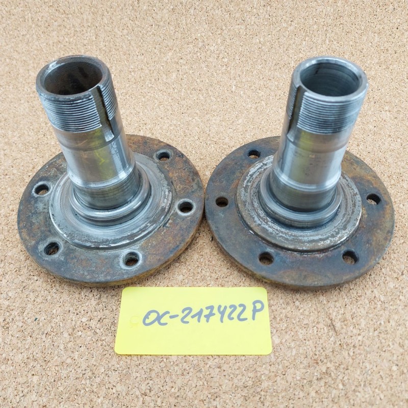 Pair of front stub axle 1948–58 – Used