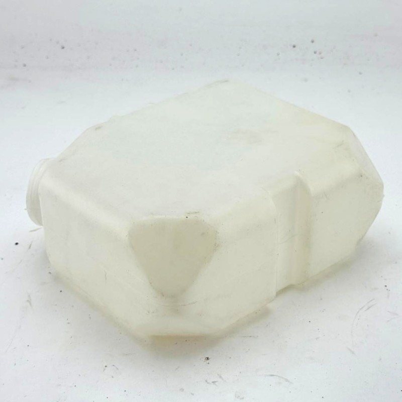 Windscreen washer reservoir from suffix B onwards