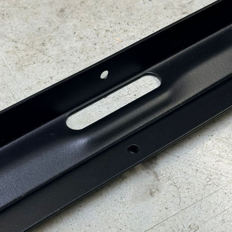 Top bar for RRC tailgate