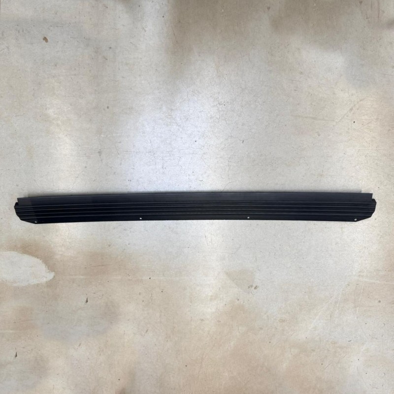 Plastic rear bumper trim strip - Disco 1 up to 1993