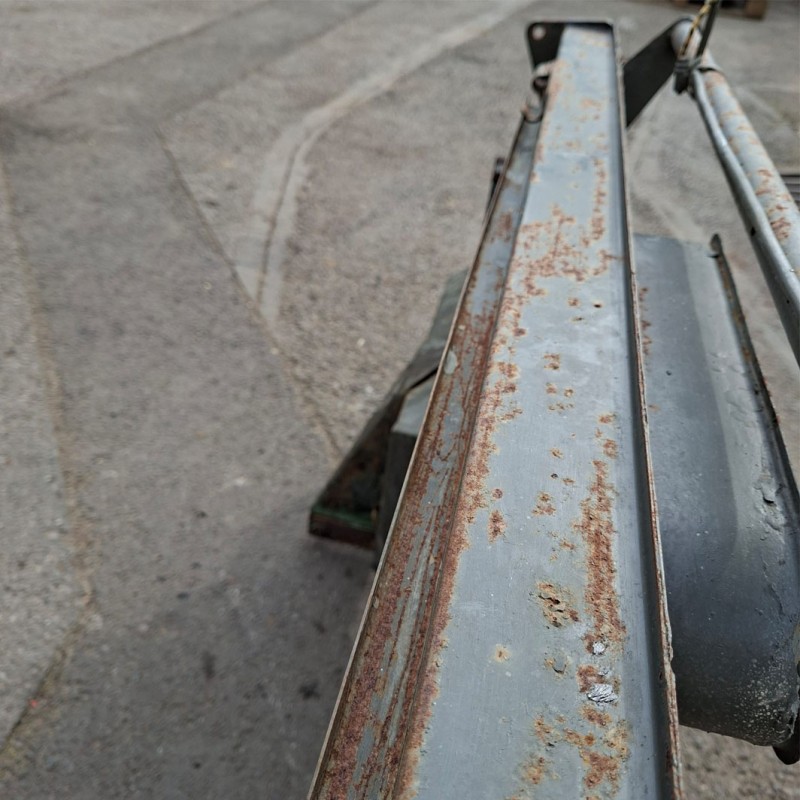 Minerva apron, 1952–53 – Second-hand