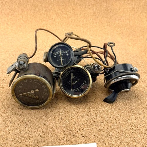 Lot divers instruments tableau de bord 1950-53 - Occasion