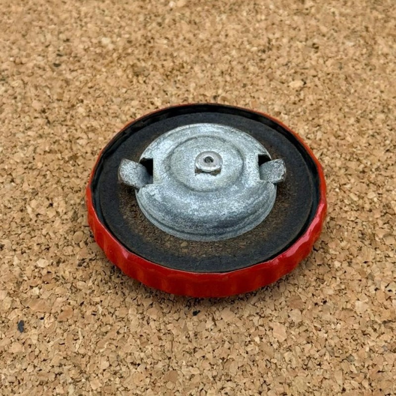 Minerva fuel cap (late model) – Used