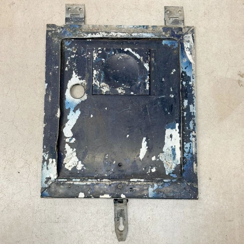 Driver’s seat storage compartment lid Series 1 80" – Used