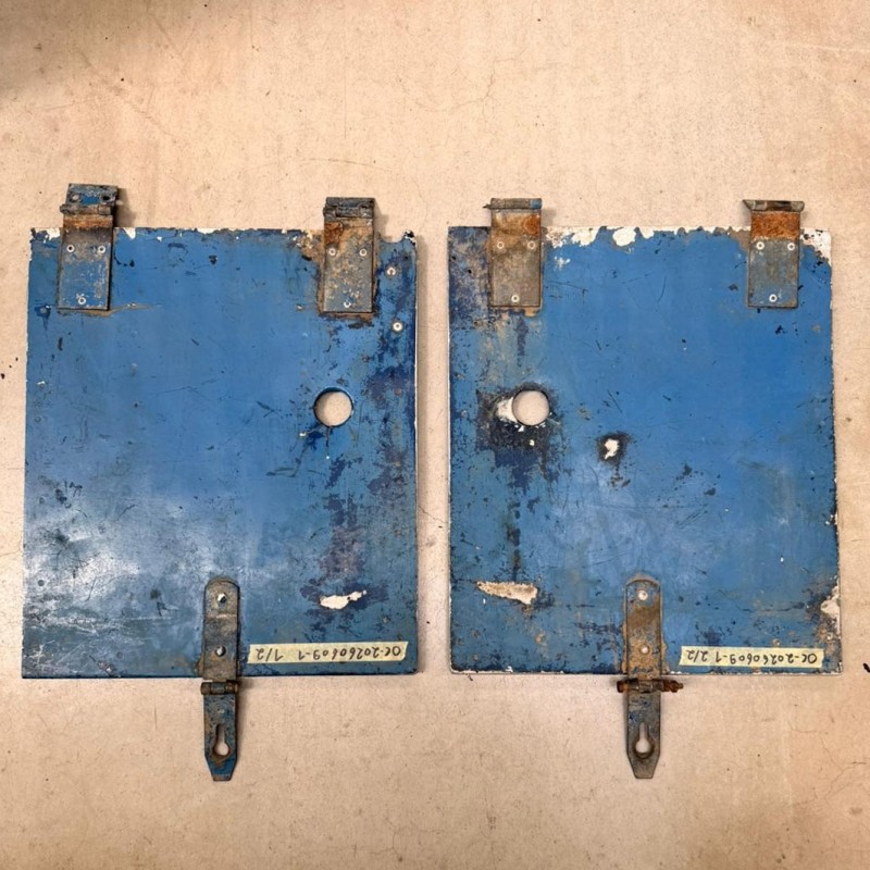 Pair of seats storage compartment lid Serie 1 80" – Used