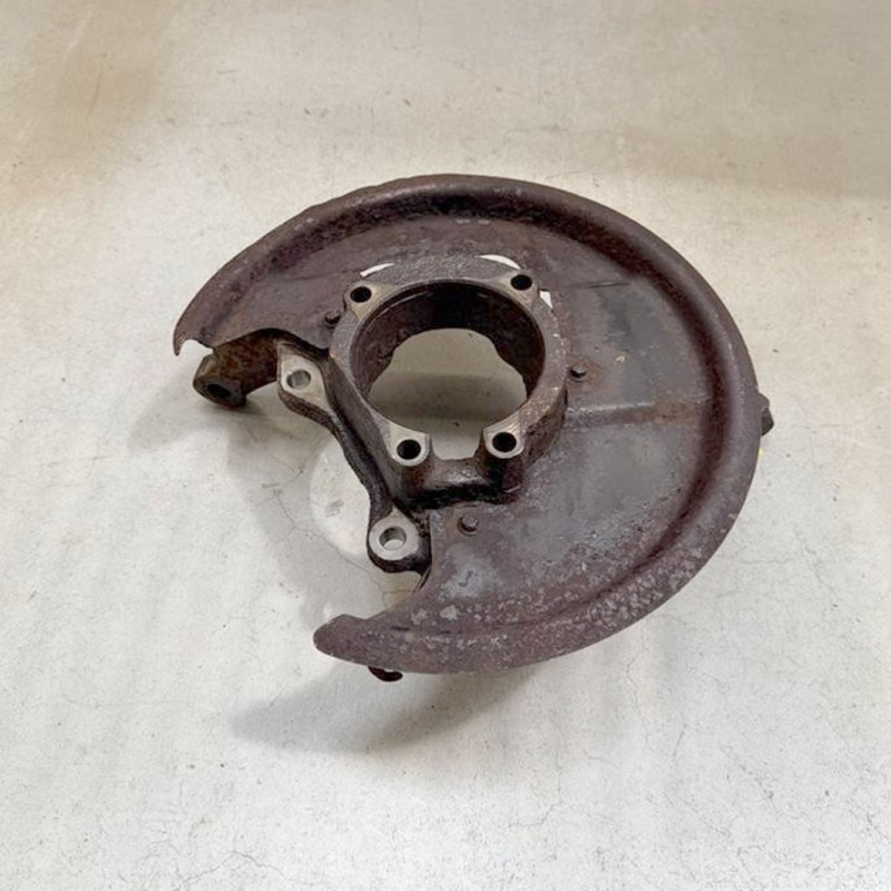 Wheel hub front LHS Disco2 – Used
