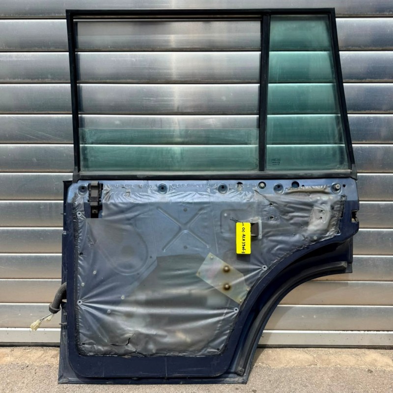Rear side door RHS RRC HSE 1992–94 – Used