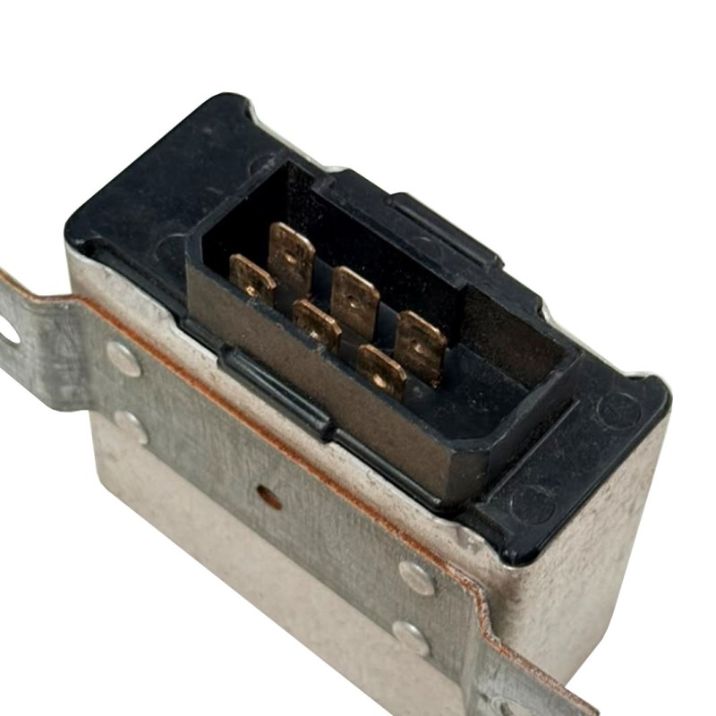 Hella 12-volt relay for Serie 3  – Used