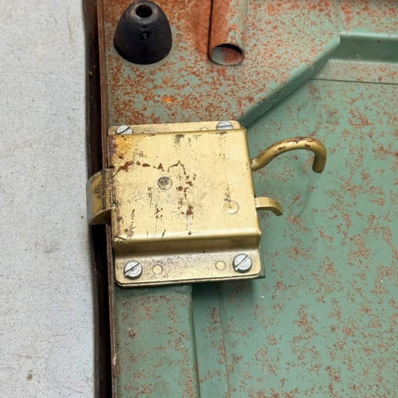 Minerva left-hand door bottom panel