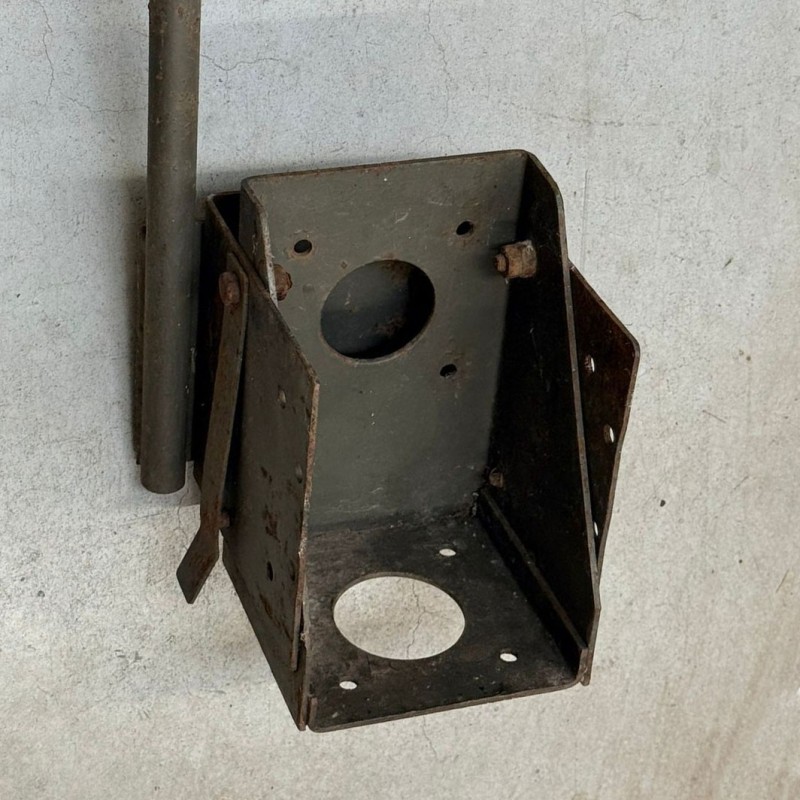 Porte antenne militaire pour Minerva - Occasion