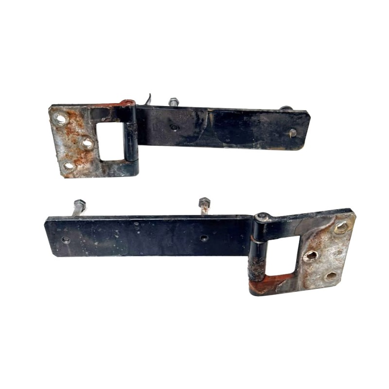 Pair of rear door hinges for the Disco 1 – Used
