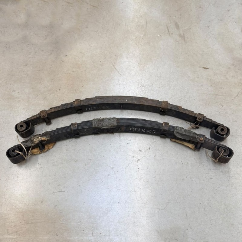Paire de ressorts avant 80" Serie 1 & Minerva 1948-1953