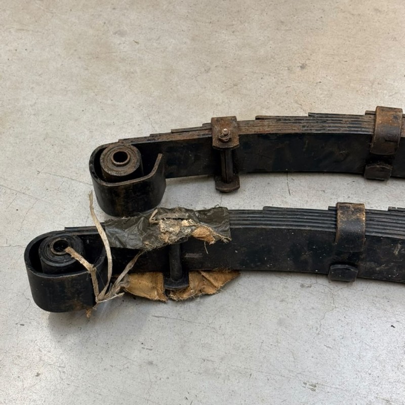 Paire de ressorts avant 80" Serie 1 & Minerva 1948-1953