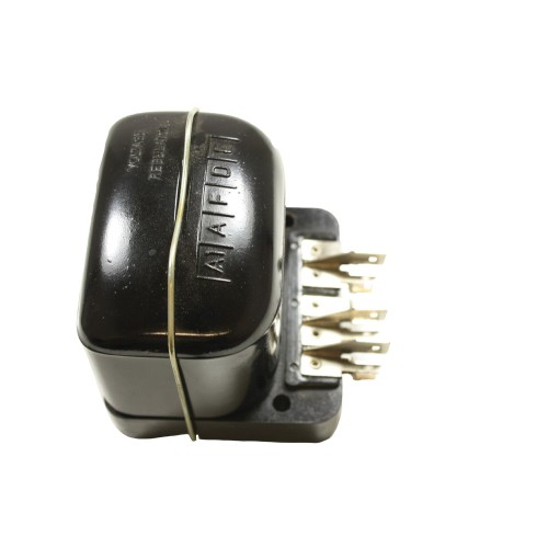 Voltage regulator 1958-66