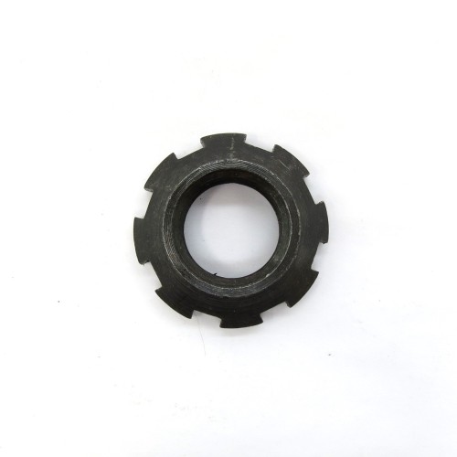 Ecrou spécial de l'arbre principal