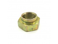 Transfer box intermediate shaft lock nut